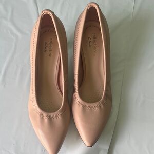 Clarks Collection Pointed Toe Flats in Blush Nude